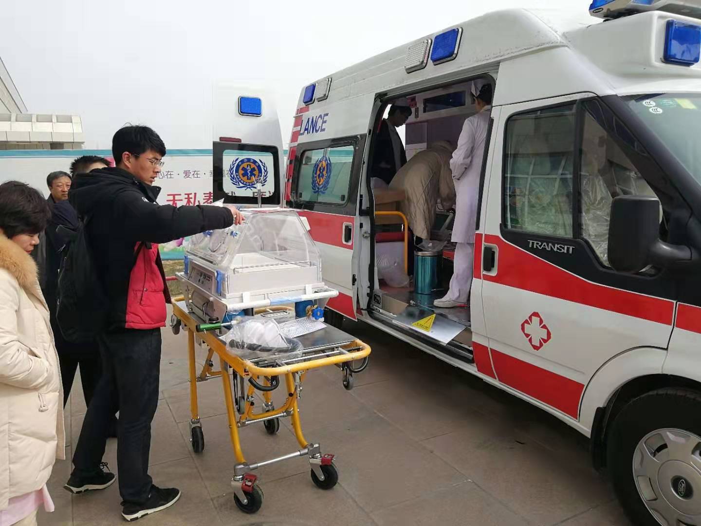 平乐县救护车转院